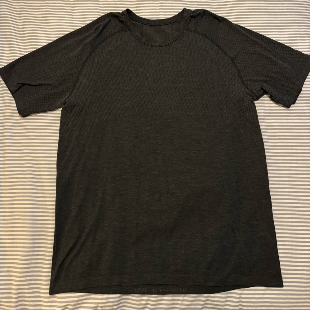 Lululemon Men’s Metal Vent Tee